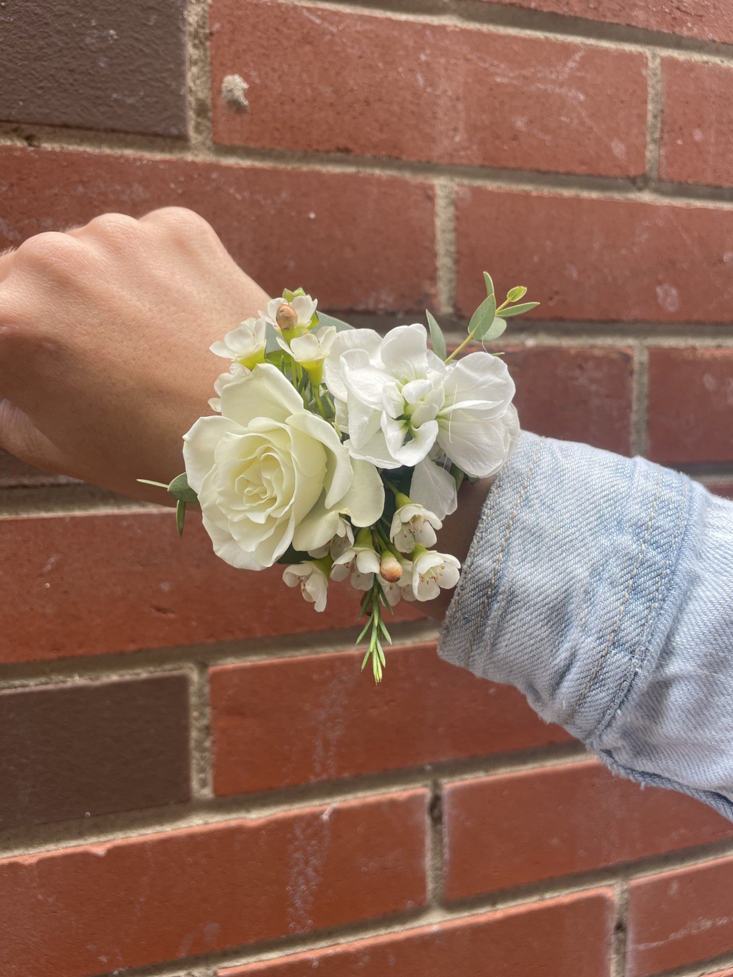 Bracelet / Corsage ( couleur au choix)