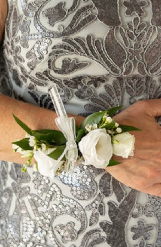 Bracelet / Corsage ( couleur au choix)