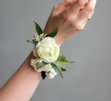 Bracelet / Corsage ( couleur au choix)